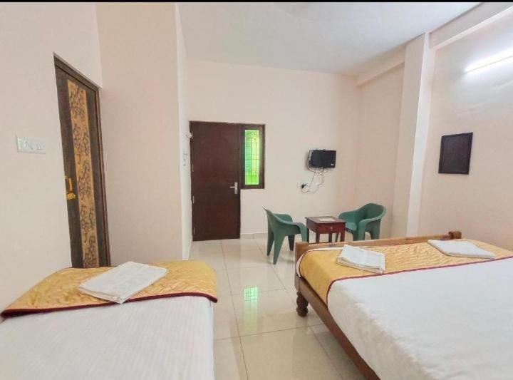 Township Residency Inn ปอนดิเชอรี ภายนอก รูปภาพ